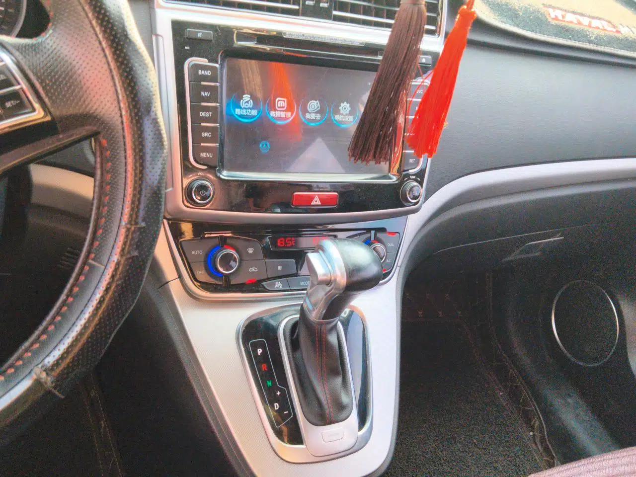 Haval M6 2017 1.5T Automatic Two-Wheel Drive Elite Model — миниатюра 13