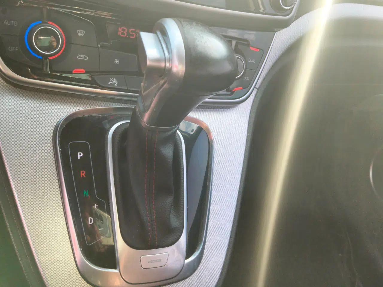 Haval M6 2017 1.5T Automatic Two-Wheel Drive Elite Model — миниатюра 14