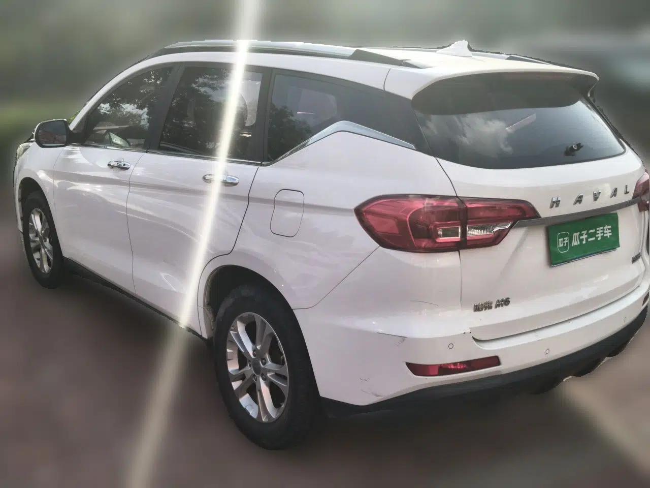 Haval M6 2017 1.5T Automatic Two-Wheel Drive Elite Model — миниатюра 4