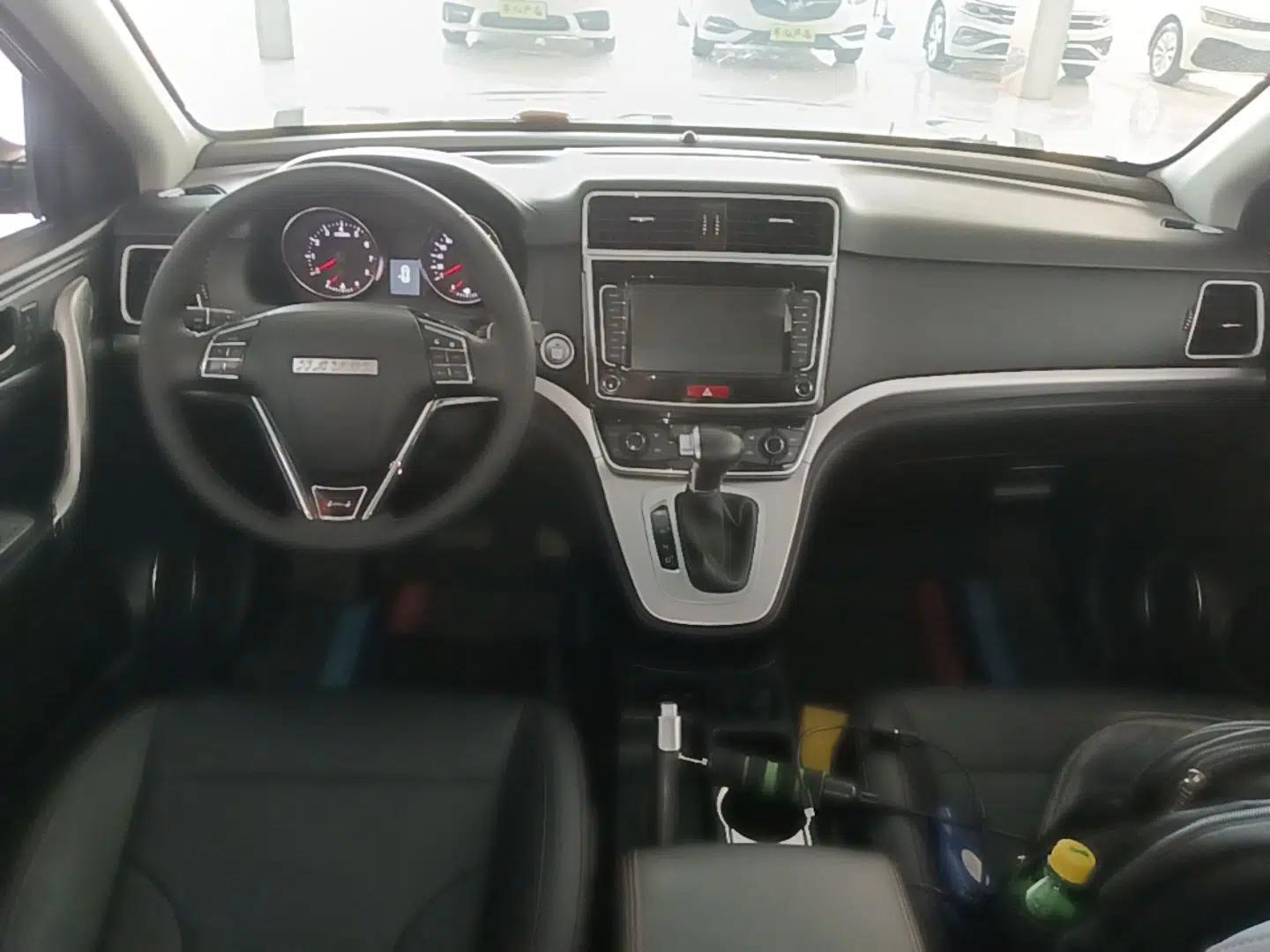 Haval M6 2019 1.5T DCT Two-Wheel Drive Elite Version China VI Standard — миниатюра 12