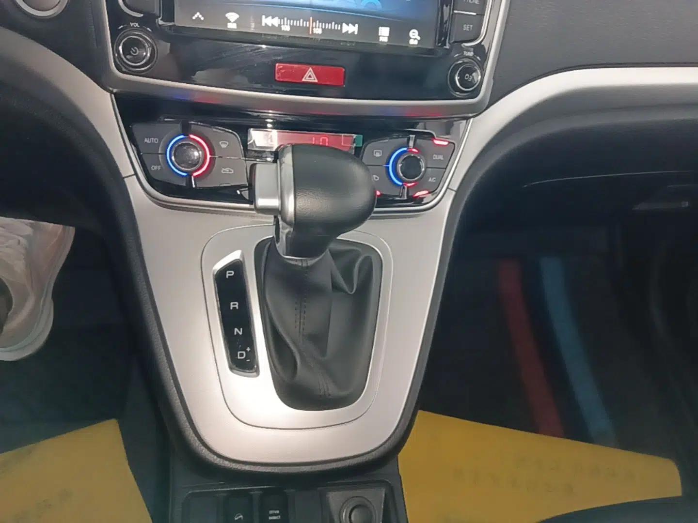Haval M6 2019 1.5T DCT Two-Wheel Drive Elite Version China VI Standard — миниатюра 16