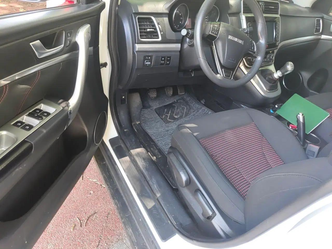 Haval M6 2019 1.5T Manual Two-Wheel Drive Urban Version China VI Standard — миниатюра 16