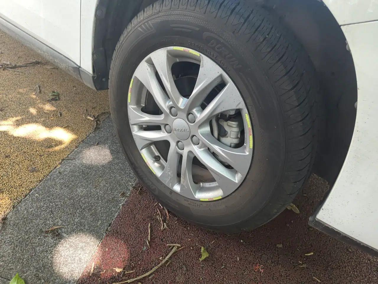 Haval M6 2019 1.5T Manual Two-Wheel Drive Urban Version China VI Standard — миниатюра 8