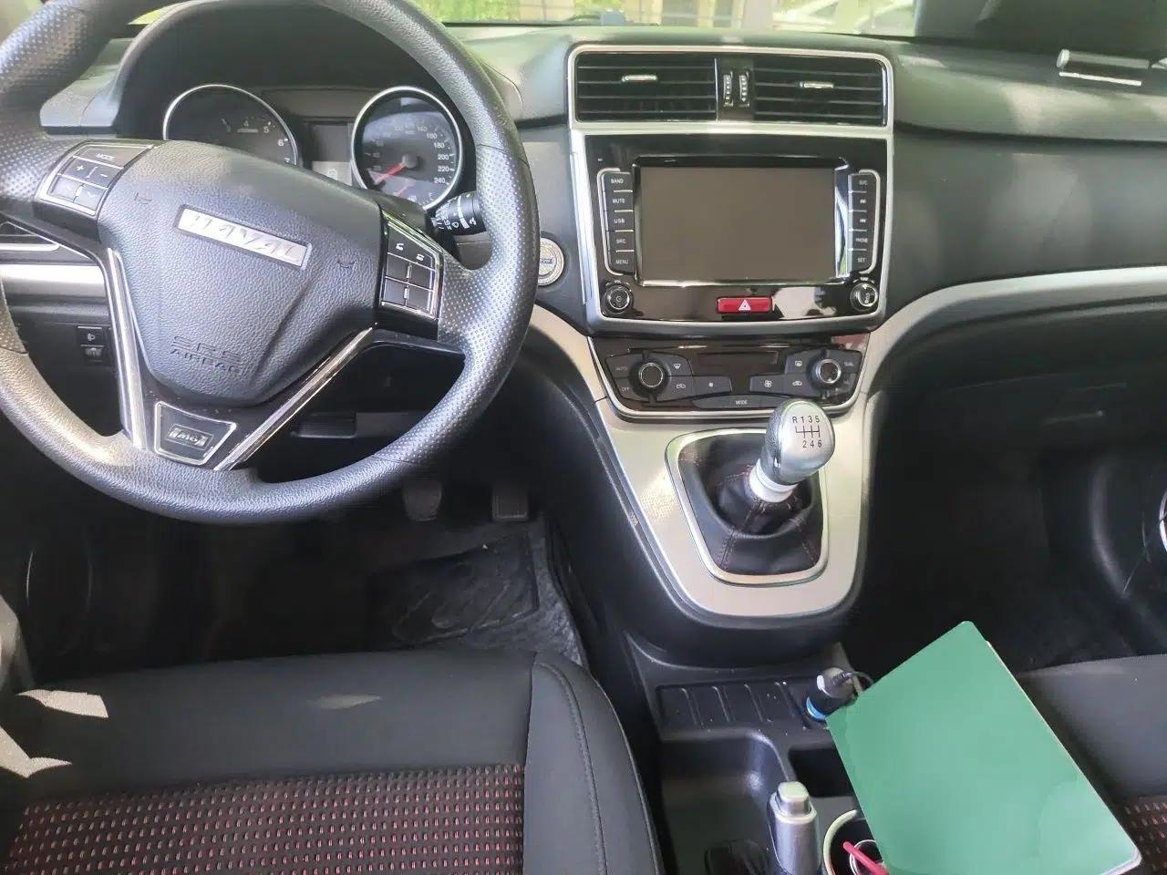 Haval M6 2019 1.5T Manual Two-Wheel Drive Urban Version China VI Standard — миниатюра 9