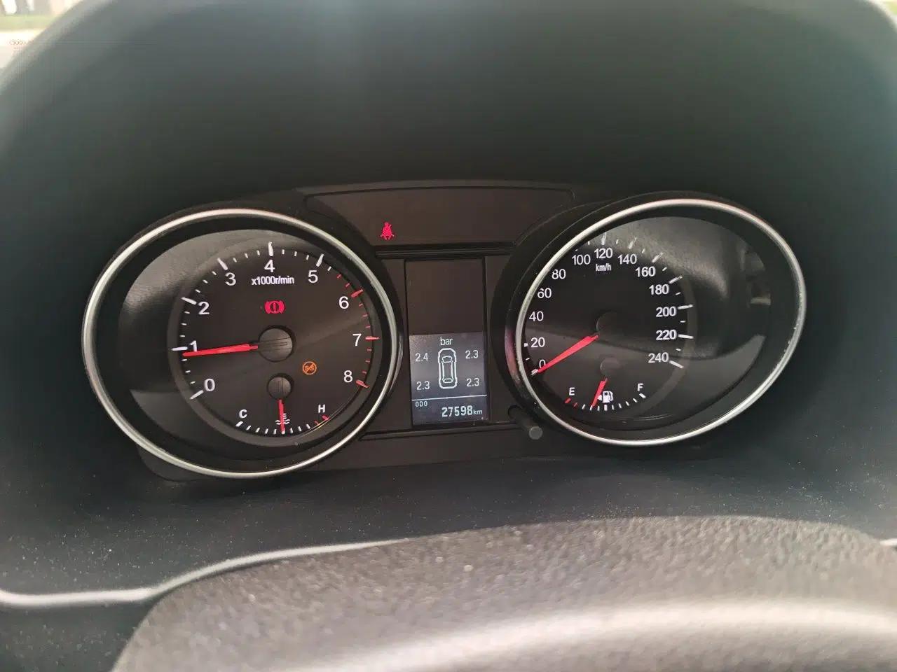 Haval M6 2019 1.5T Manual Two-Wheel Drive Urban Version China VI Standard — миниатюра 11