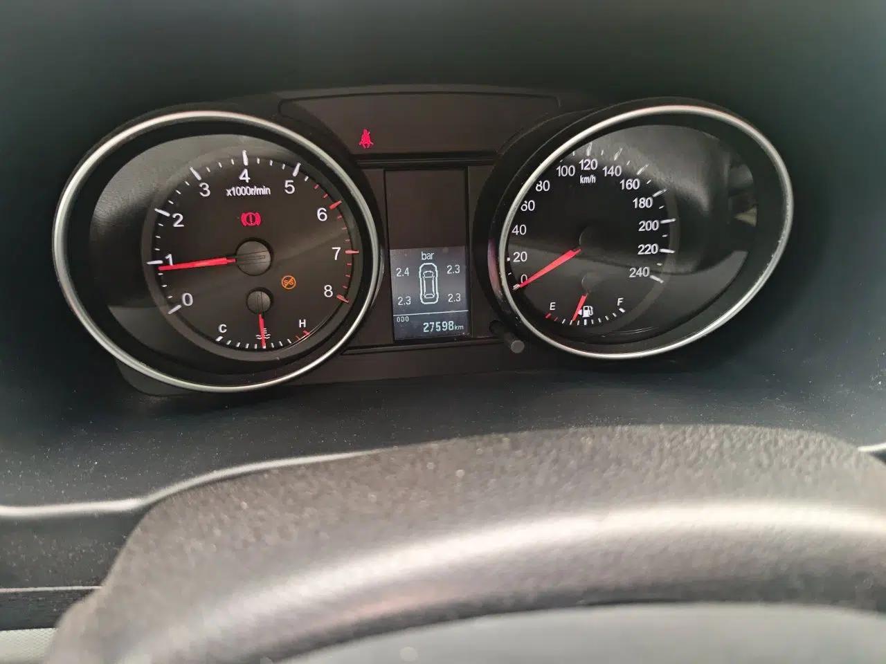 Haval M6 2019 1.5T Manual Two-Wheel Drive Urban Version China VI Standard — миниатюра 12