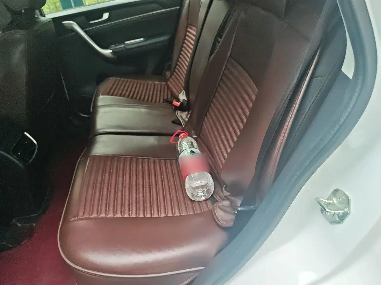 Haval M6 2019 1.5T Manual Two-Wheel Drive Urban Version China VI Standard — миниатюра 17