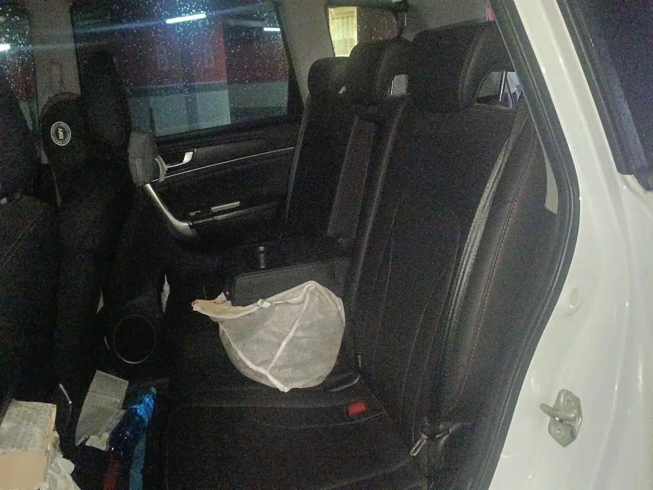Haval M6 2017 1.5T Automatic Two-Wheel Drive Elite Model — миниатюра 14