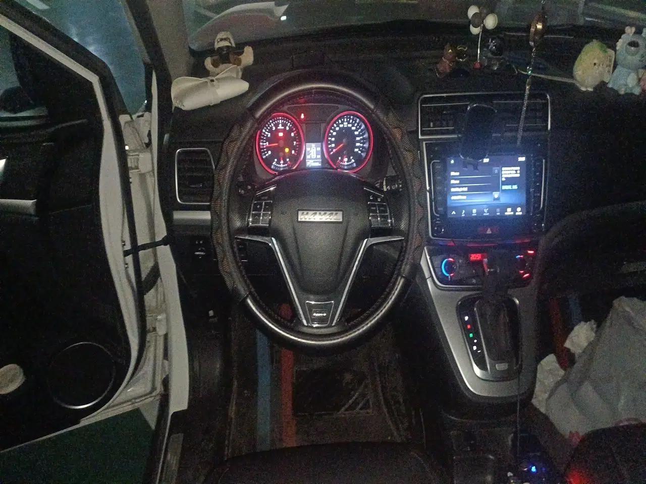 Haval M6 2017 1.5T Automatic Two-Wheel Drive Elite Model — миниатюра 7