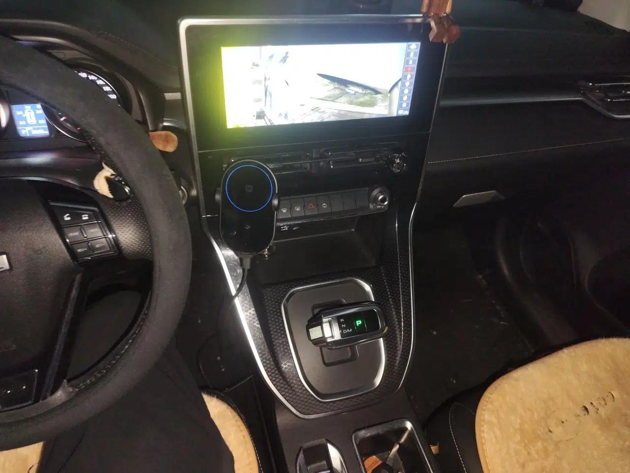 Haval M6 2021 PLUS 1.5T DCT Luxury Smart Connectivity Model — миниатюра 13