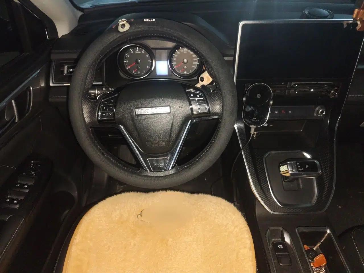 Haval M6 2021 PLUS 1.5T DCT Luxury Smart Connectivity Model — миниатюра 10
