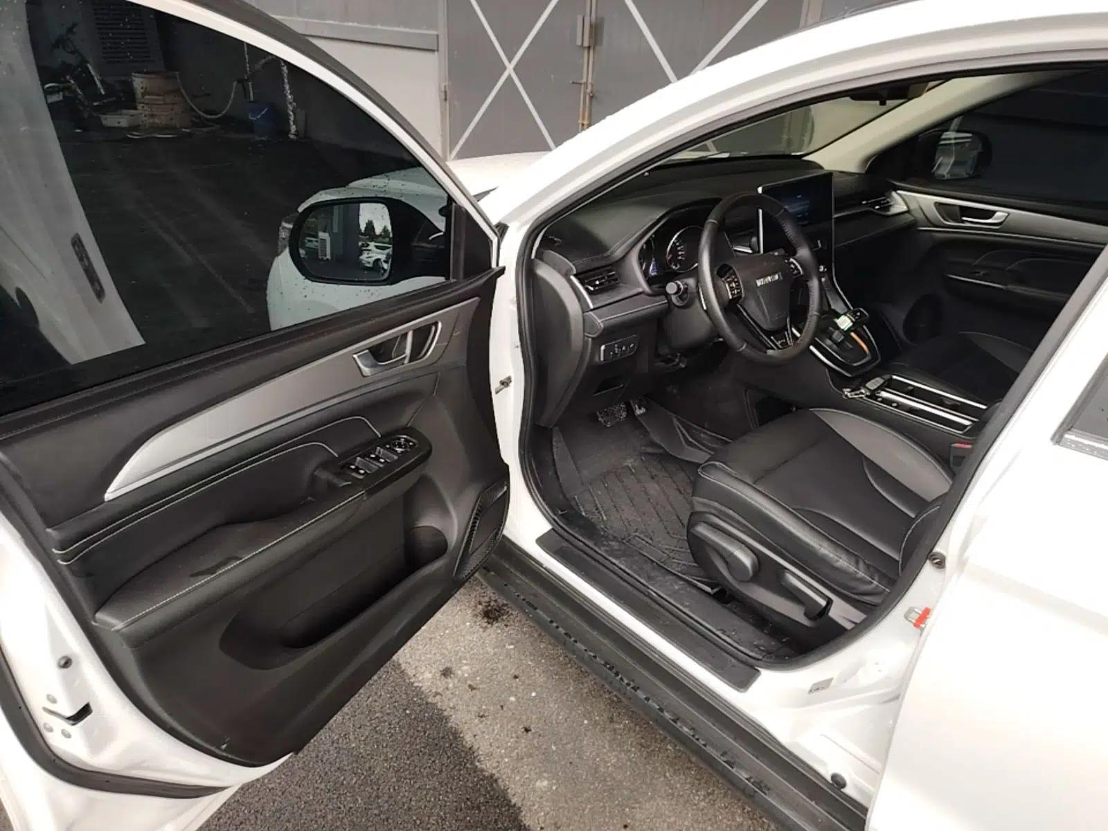 Haval M6 2023 PLUS 1.5T DCT Luxury Smart Connectivity Model — миниатюра 24