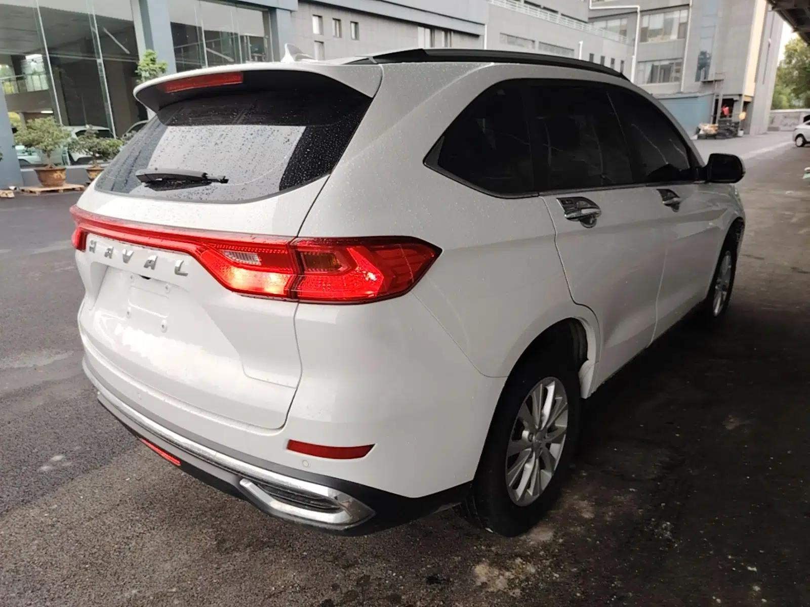 Haval M6 2023 PLUS 1.5T DCT Luxury Smart Connectivity Model — миниатюра 6