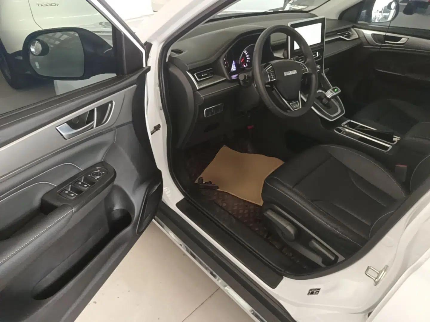 Haval M6 2021 PLUS 1.5T DCT Comfort Edition — миниатюра 18