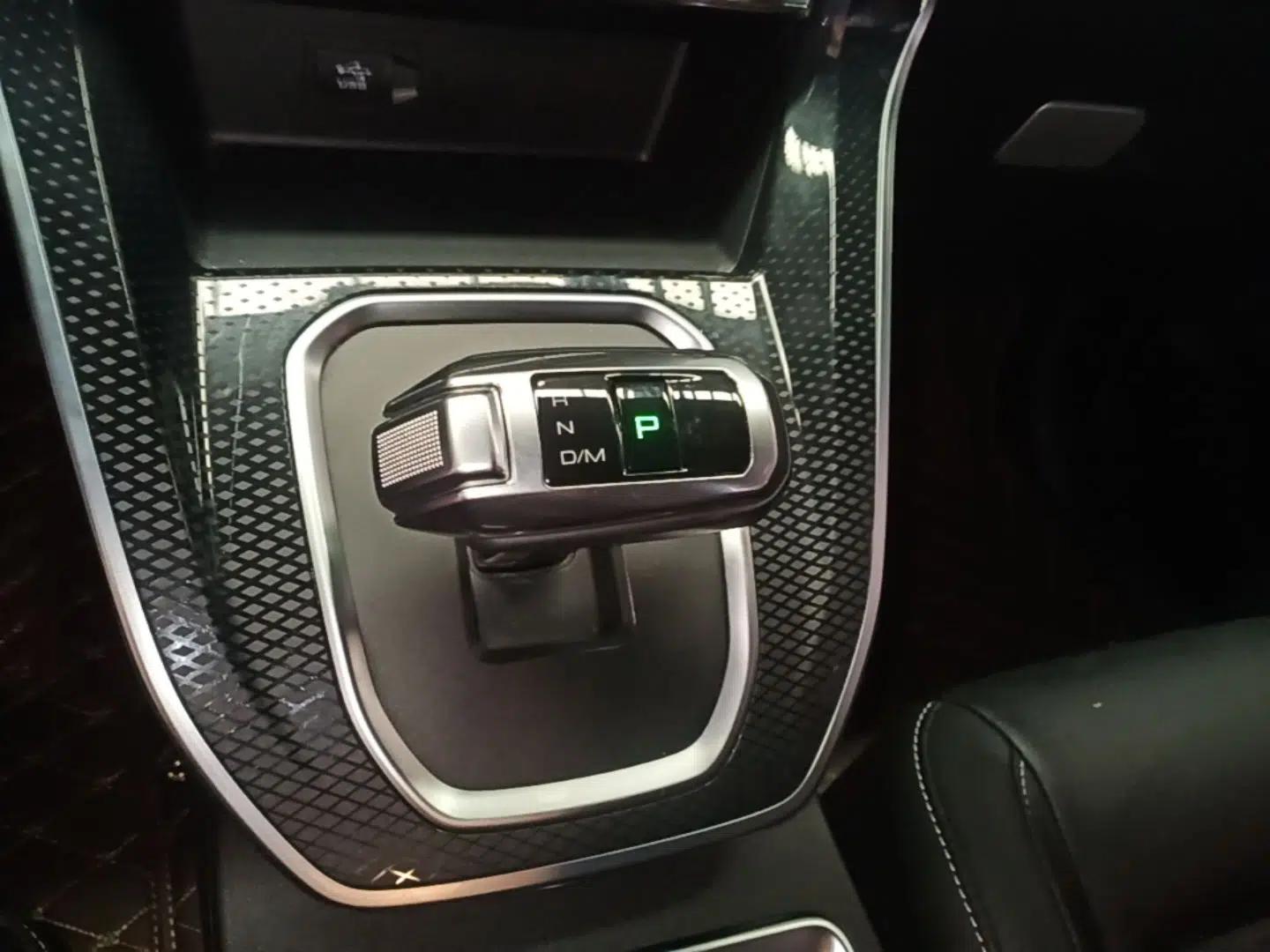 Haval M6 2021 PLUS 1.5T DCT Comfort Edition — миниатюра 16