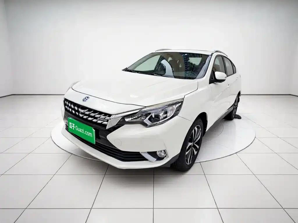 Venucia T90 2018 2.0L CVT Smart Connect Smart Edition (National VI Emission Standard) — миниатюра 1
