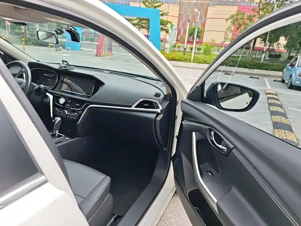 Venucia T90 2018 2.0L CVT Smart Connect Smart Edition (National VI Emission Standard) — миниатюра 21