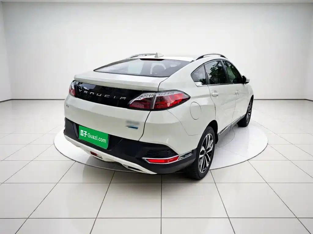 Venucia T90 2018 2.0L CVT Smart Connect Smart Edition (National VI Emission Standard) — миниатюра 4