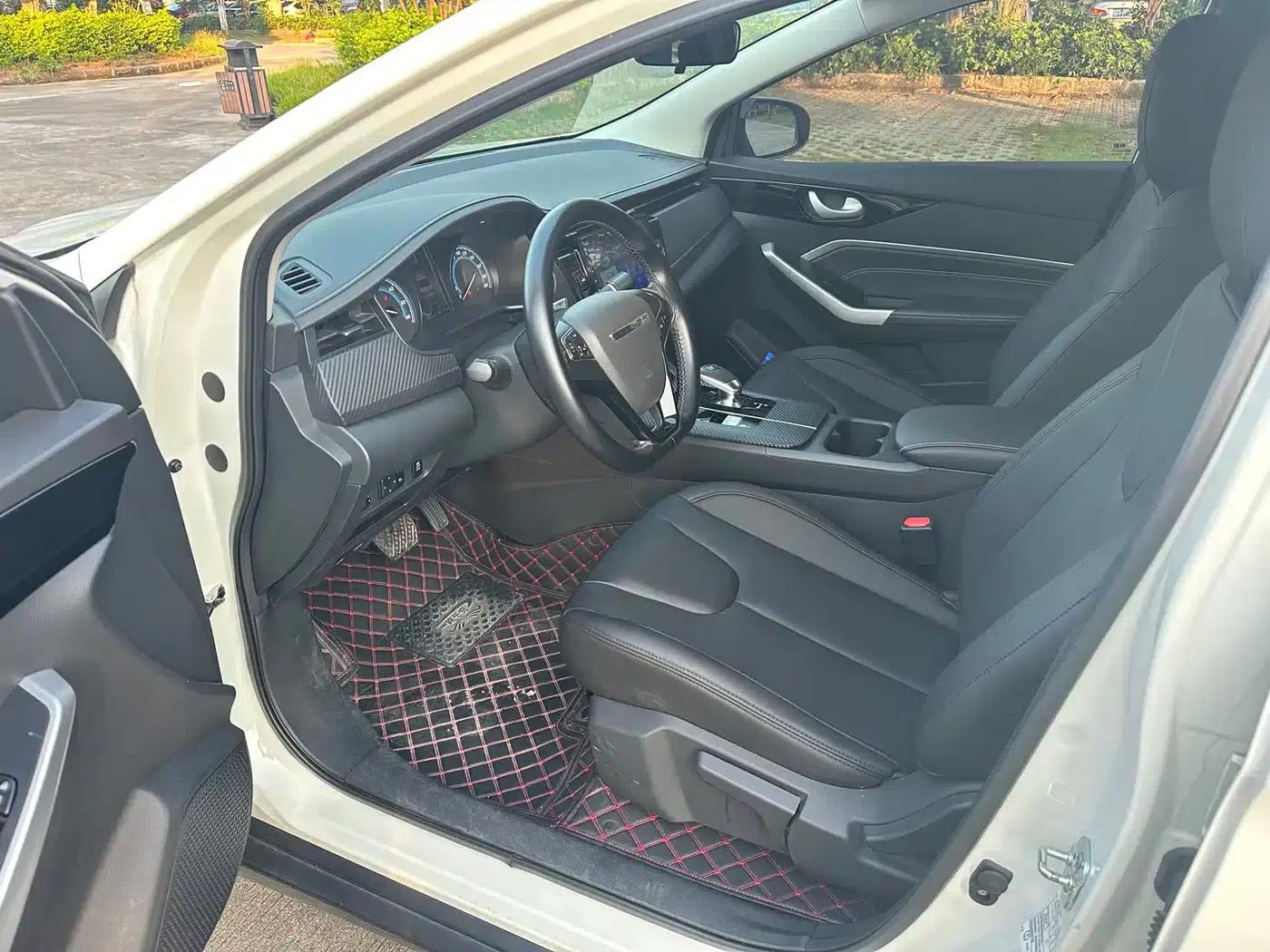Venucia D60EV 2023 PLUS Smart Edition RJ Model — миниатюра 4
