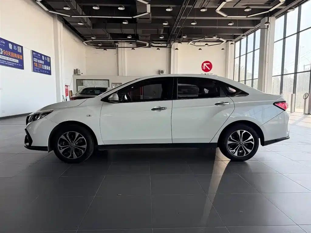 Venucia D60EV 2020 Standard Range Smart Edition — миниатюра 3