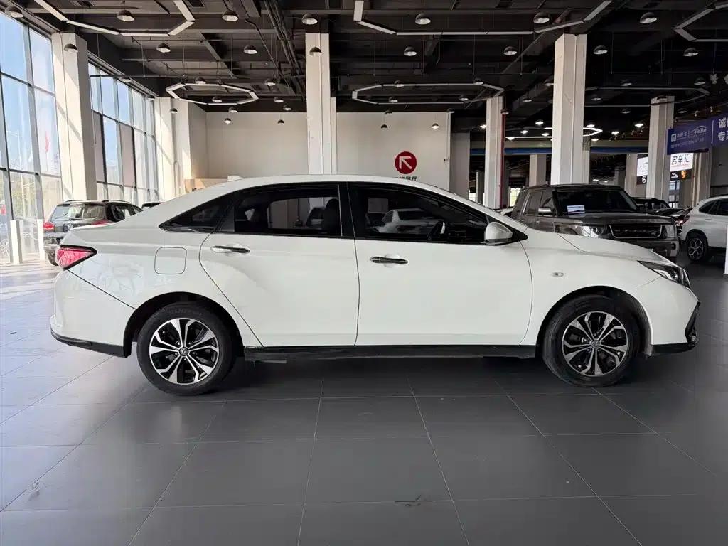 Venucia D60EV 2020 Standard Range Smart Edition — миниатюра 7