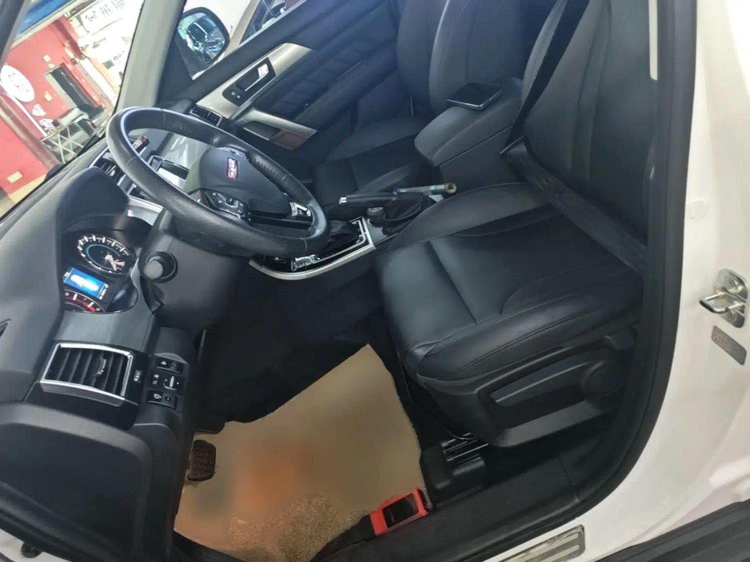 Haval H2 2015 1.5T Automatic Two-Wheel Drive Elite Edition — миниатюра 17