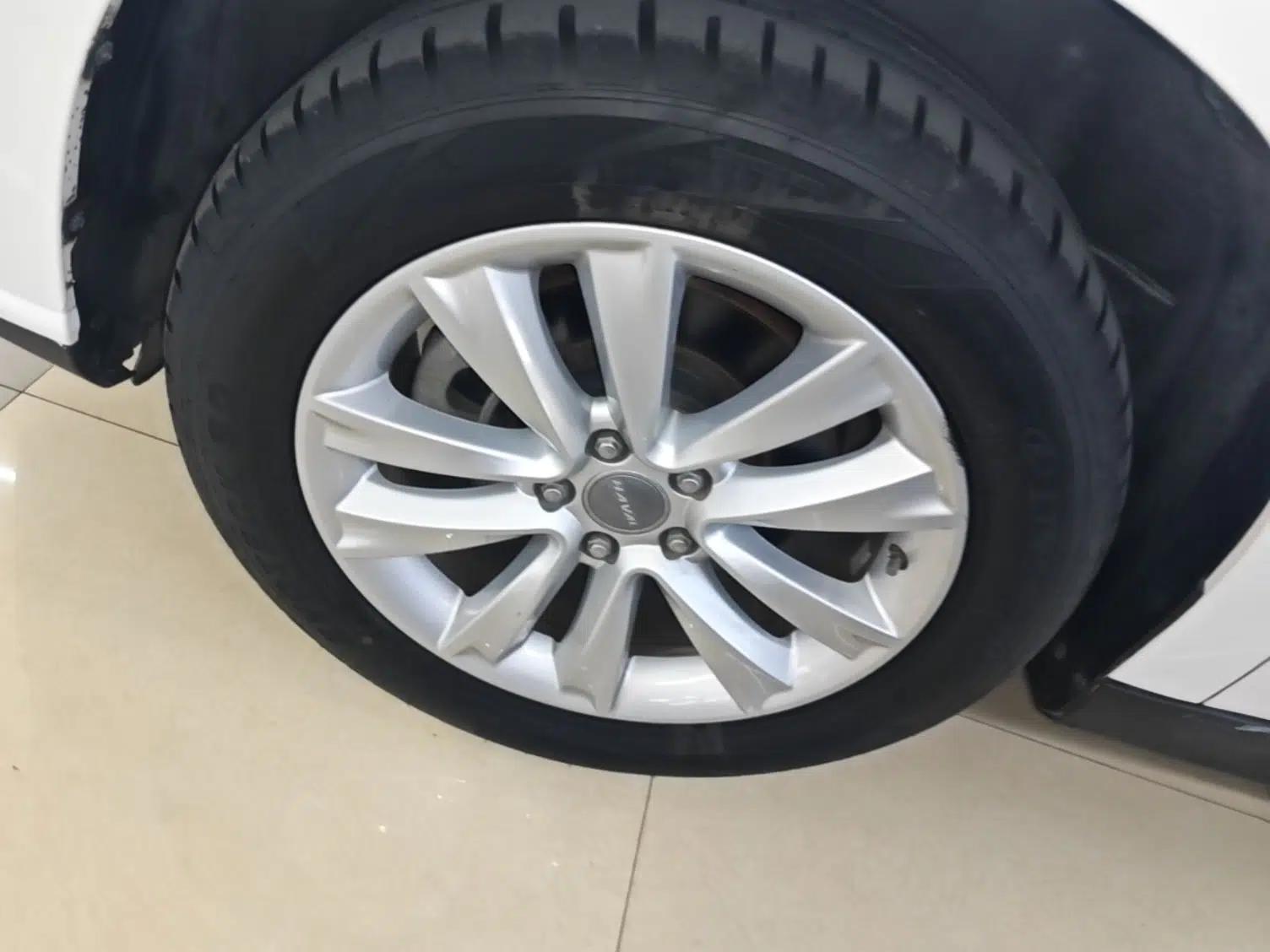 Haval H2 2015 1.5T Automatic Two-Wheel Drive Elite Edition — миниатюра 10