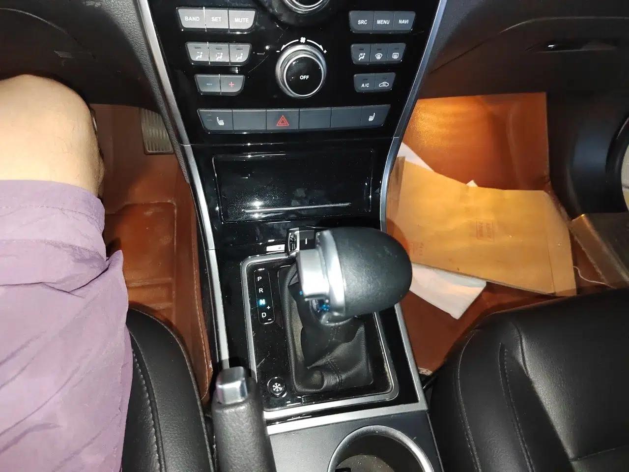 Haval H2 2015 1.5T Automatic Two-Wheel Drive Elite Edition — миниатюра 14