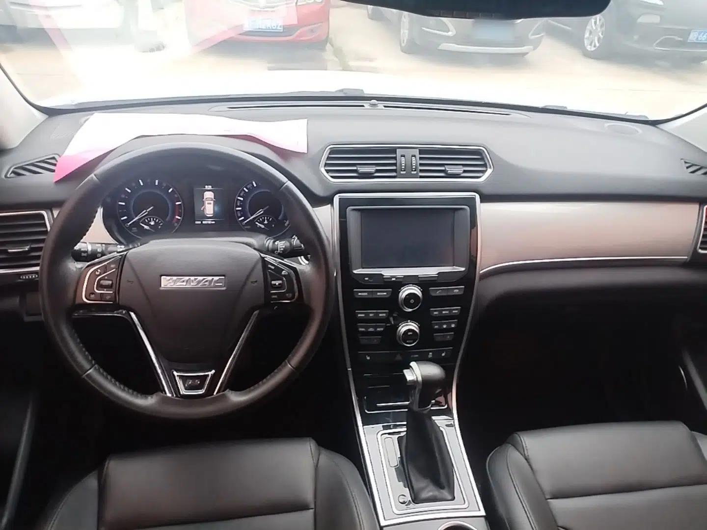 Haval H2 2017 Red-Label 1.5T Automatic Two-Wheel Drive Luxury Model — миниатюра 12