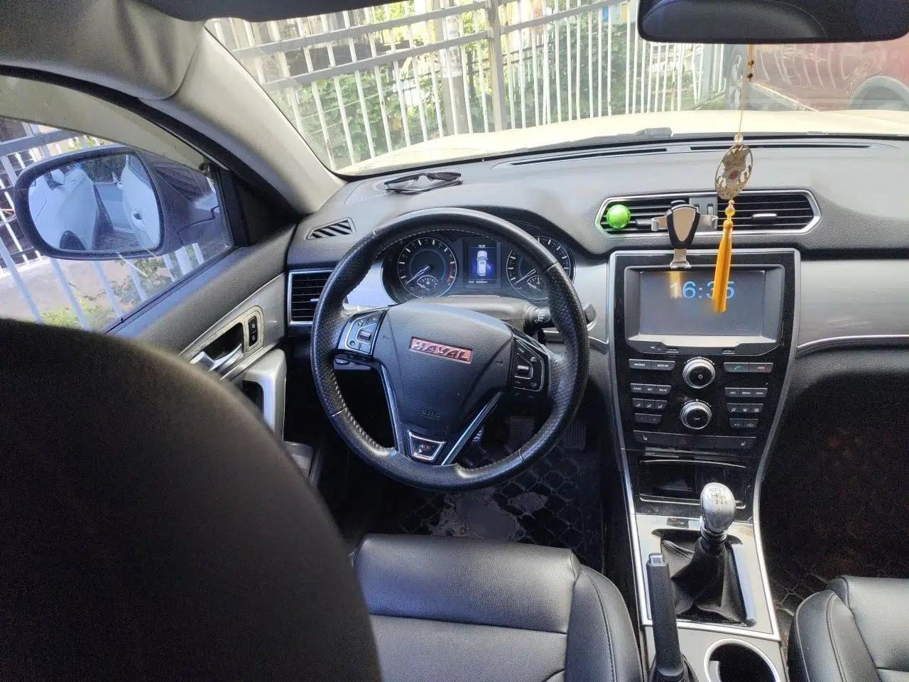 Haval H2 2014 1.5T Manual Two-Wheel Drive Elite Edition — миниатюра 10