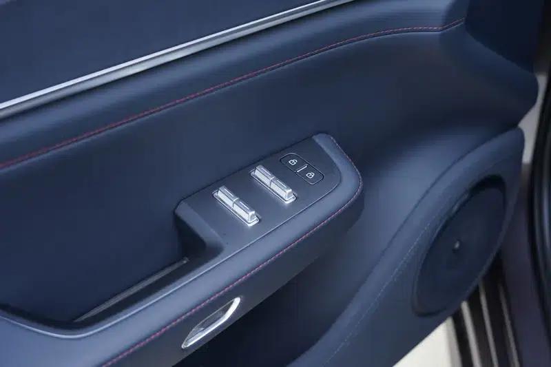 ZEEKR 001 2026 Max Edition 95kWh AWD — миниатюра 23