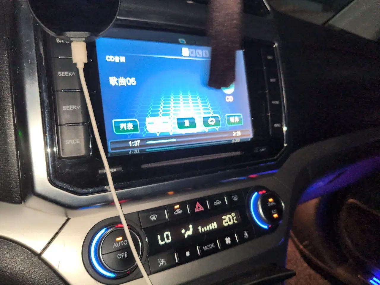 Haval H6 Coupe 2015 Blue-Label 2.0T Manual Two-Wheel Drive Prestige Model — миниатюра 13
