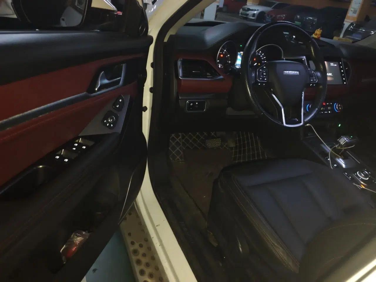 Haval H6 Coupe 2019 1.5T Automatic Two-Wheel Drive Luxury Smart Connectivity Version China V Standard — миниатюра 16