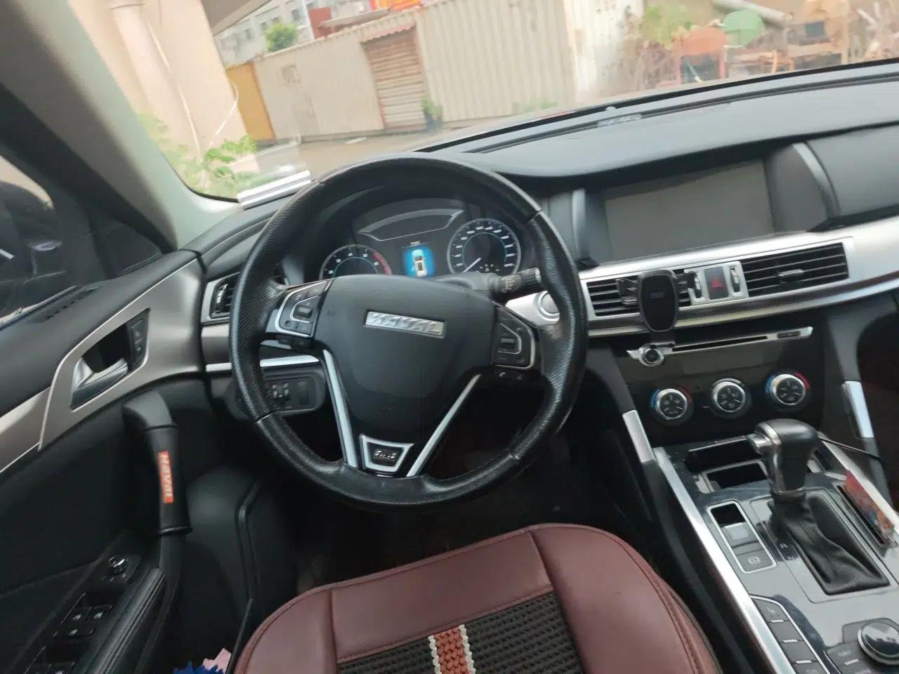 Haval H7 2016 Blue-Label H7 2.0T Automatic Luxury Model — миниатюра 10