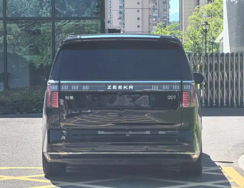 ZEEKR 009 2024 Model, Six-Seat Executive Edition, Four-Wheel Drive, 140kWh — миниатюра 4