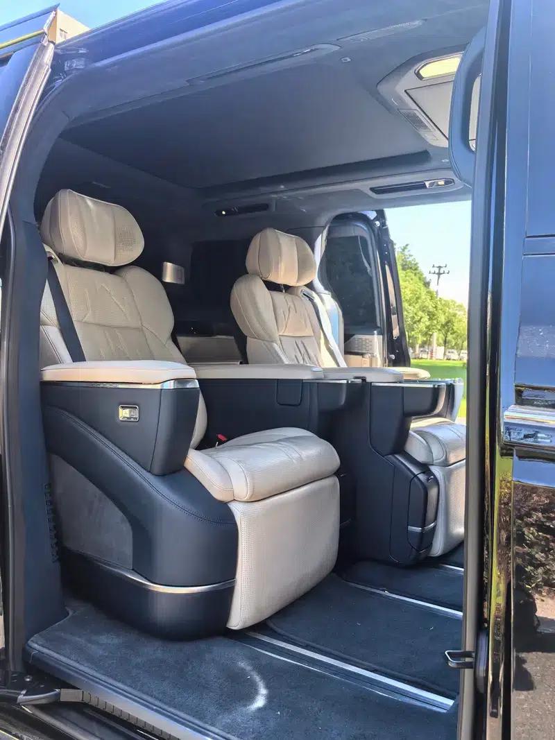 ZEEKR 009 2024 Model, Six-Seat Executive Edition, Four-Wheel Drive, 140kWh — миниатюра 10
