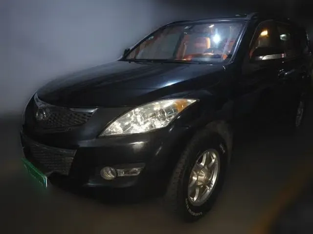 Haval H5 Classic 2012 European-style Model Green & Quiet 2.0T Manual 4x4 Comfort Version