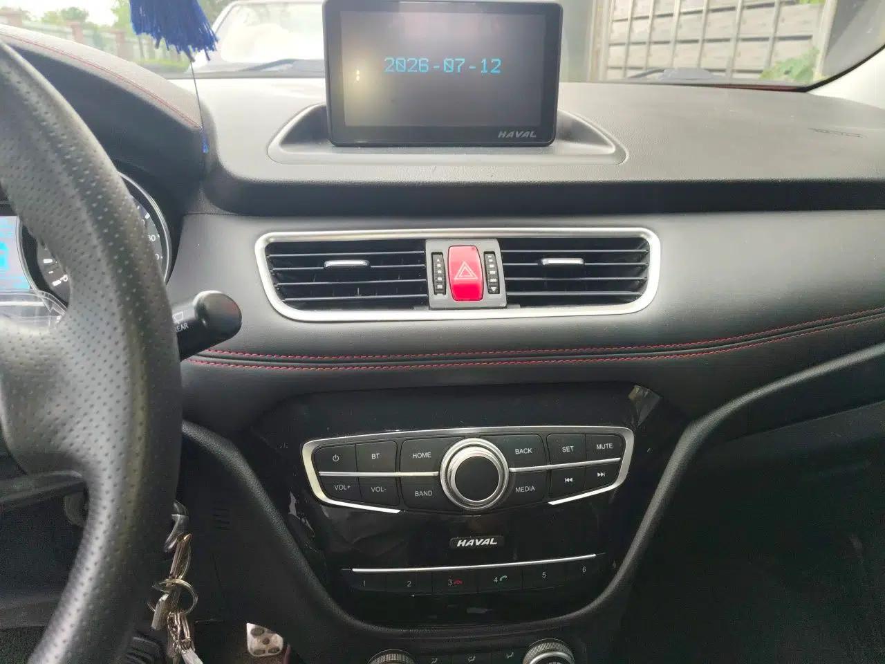Haval H1 2017 Blue-Label 1.5L AMT Luxury Model — миниатюра 13