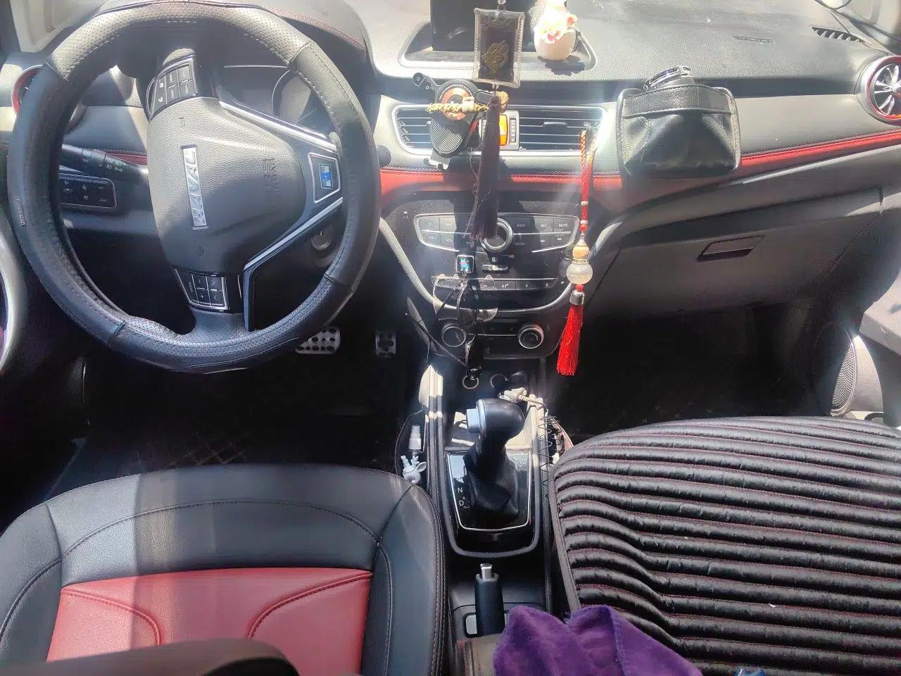 Haval H1 2016 Revised Version Blue Badge 1.5L AMT Comfort Edition — миниатюра 9