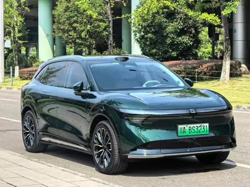 ZEEKR 7X 2025 75kWh Rear-Wheel Drive Intelligent Driving Edition — миниатюра 3