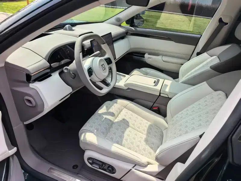 ZEEKR 7X 2025 75kWh Rear-Wheel Drive Intelligent Driving Edition — миниатюра 9