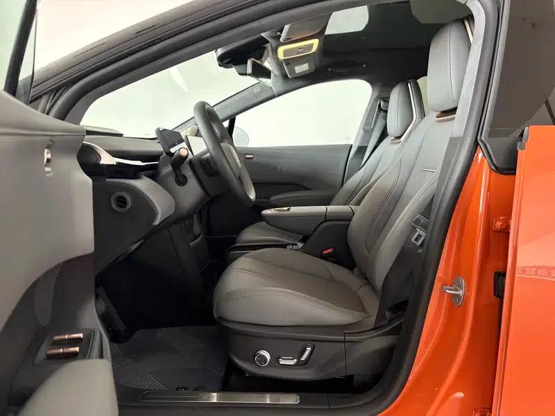 ZEEKR X 2025 Five-Seat AWD Sport Edition — миниатюра 12