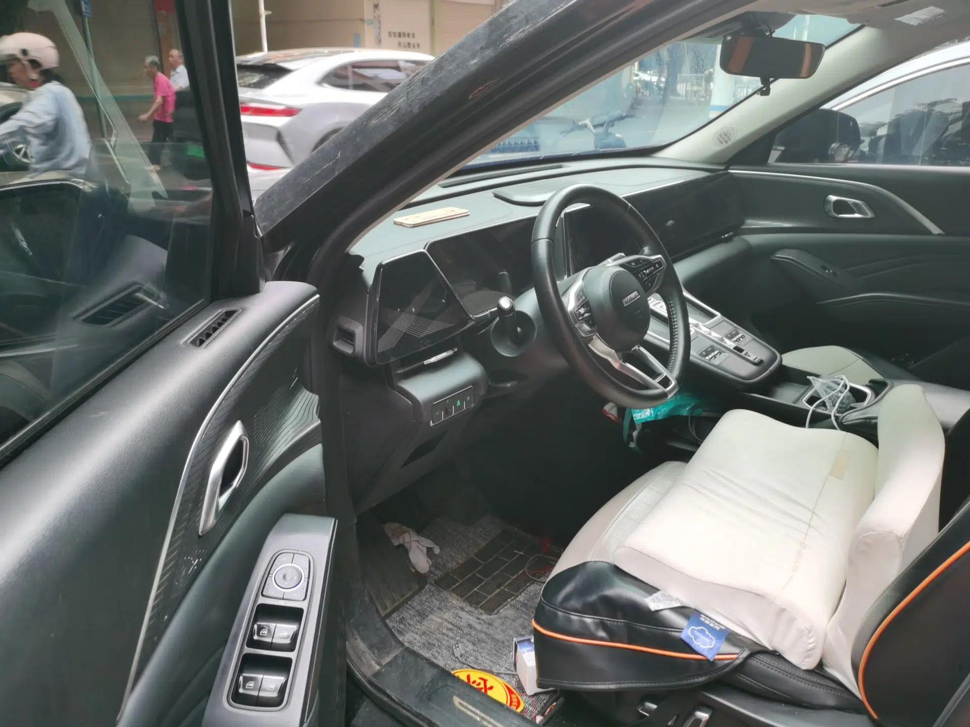 Haval Fierce Dragon Max 2023 1.5L Hi4 105 Four-Wheel Drive Navigation Edition — миниатюра 16