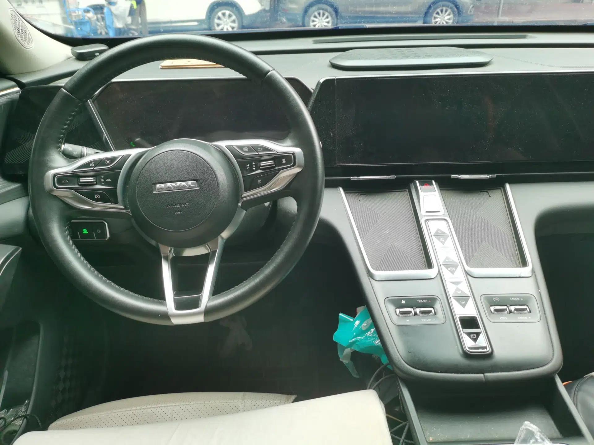 Haval Fierce Dragon Max 2023 1.5L Hi4 105 Four-Wheel Drive Navigation Edition — миниатюра 9