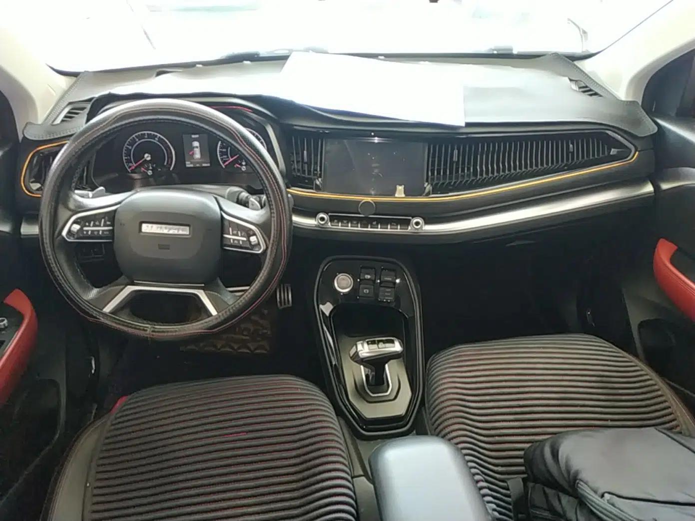 Haval H2s 2017 Blue Label 1.5T Dual-Clutch Luxury Model — миниатюра 12