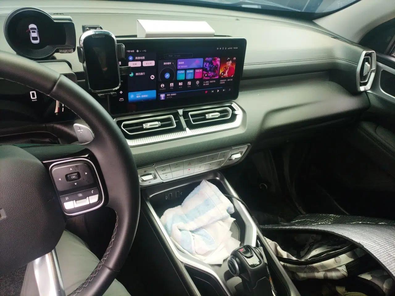 Haval H5 2025 2.0T Automatic All-Wheel Drive Navigation Version – Gasoline — миниатюра 13