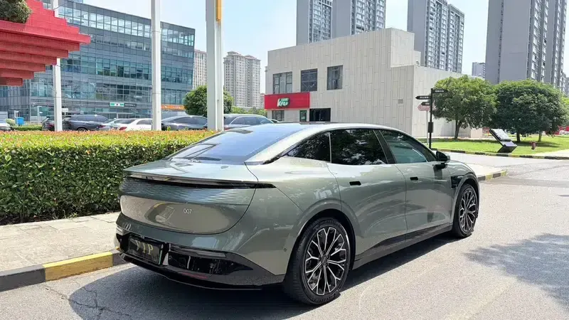 ZEEKR 007 2025 Rear-Wheel Drive Intelligent Driving Edition 75kWh — миниатюра 5