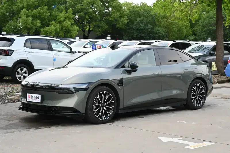 ZEEKR 007 2025 Long Range Rear-Wheel Drive Intelligent Driving Edition 100kWh — миниатюра 1