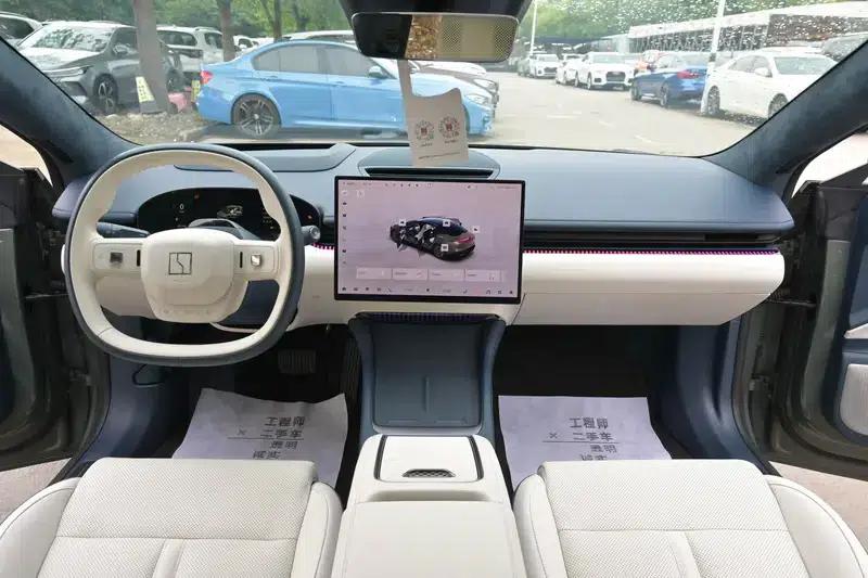 ZEEKR 007 2025 Long Range Rear-Wheel Drive Intelligent Driving Edition 100kWh — миниатюра 16
