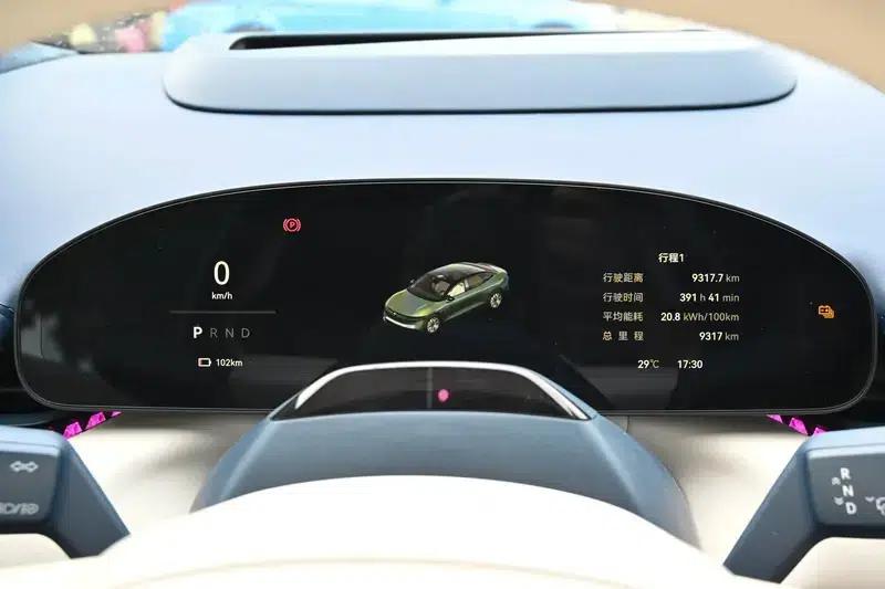 ZEEKR 007 2025 Long Range Rear-Wheel Drive Intelligent Driving Edition 100kWh — миниатюра 17